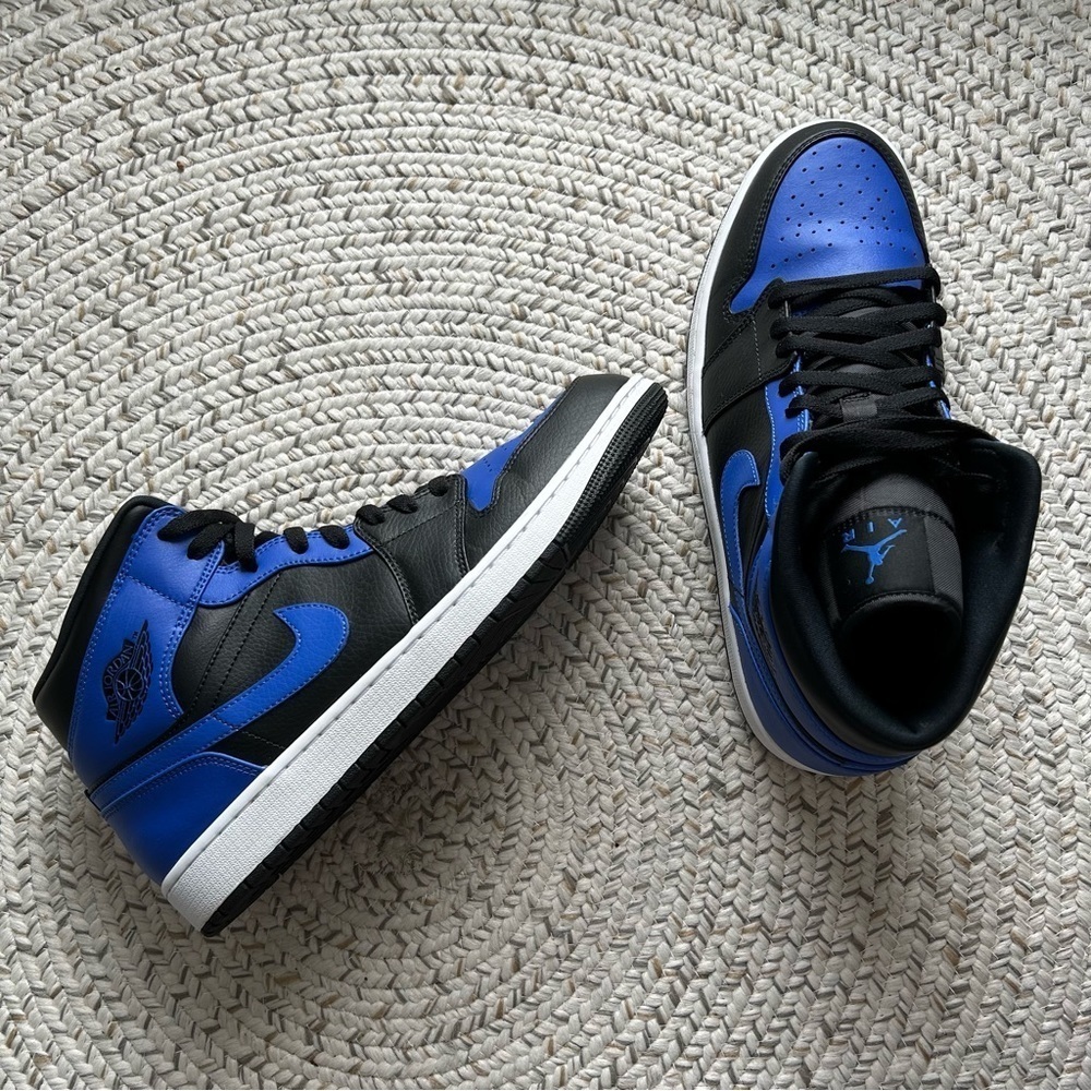 [13] Nike Air Jordan 1 Mid Hyper Royal Tumbled Leather Men’s Black & Blue - Picture 7 of 10
